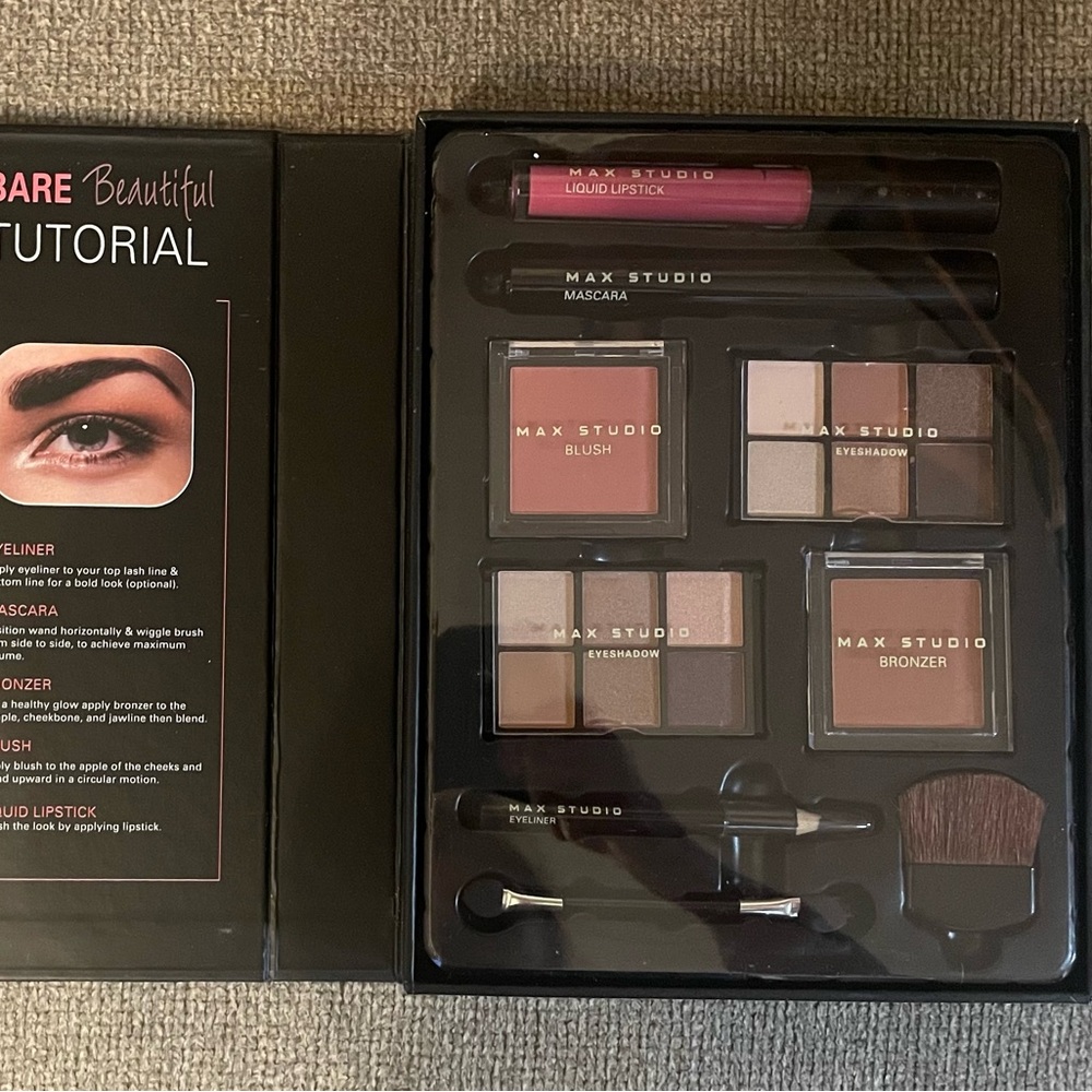 Max Studio / Bare Beautiful Makeup Kit